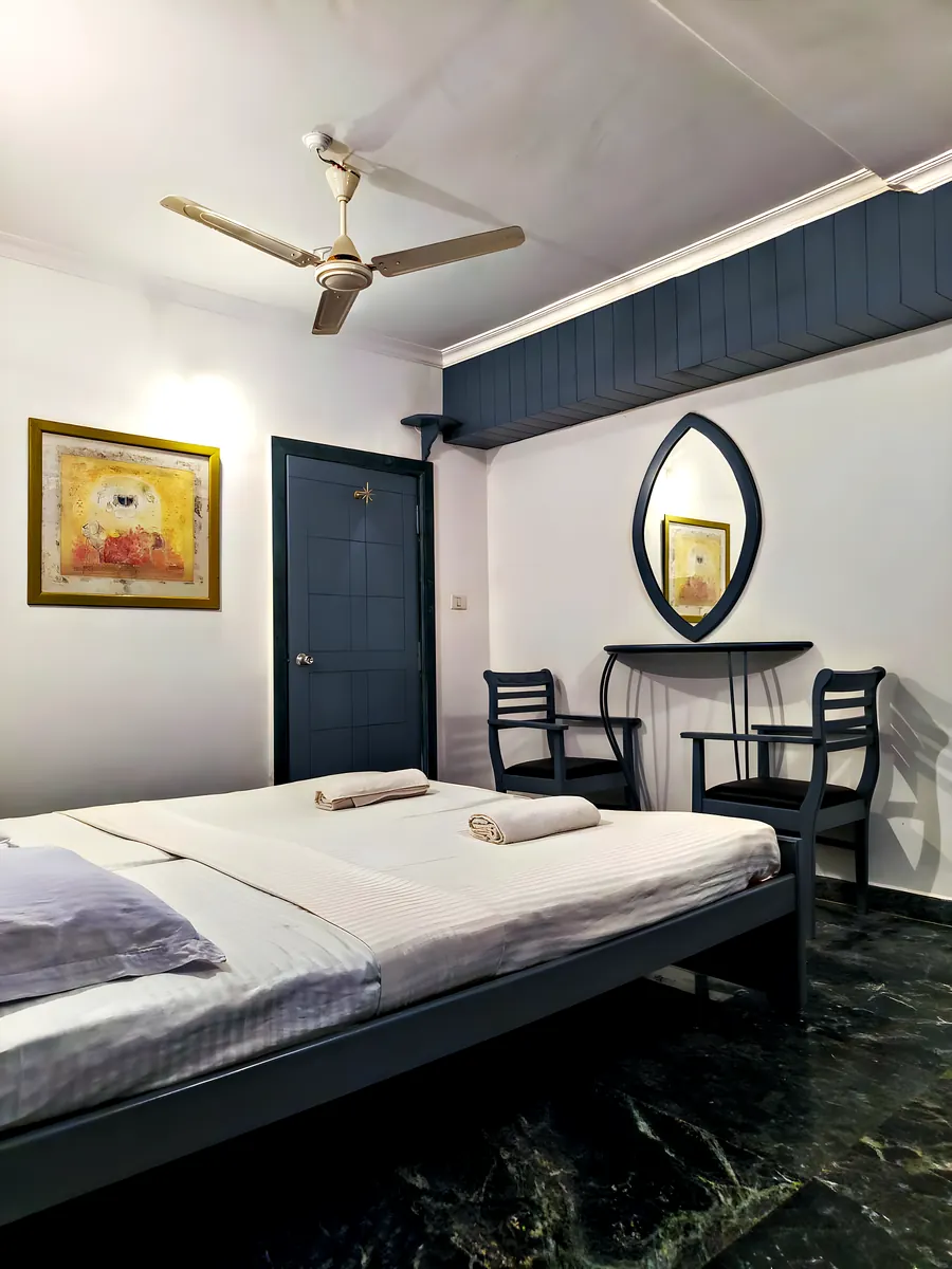The quiet room, photograph 2